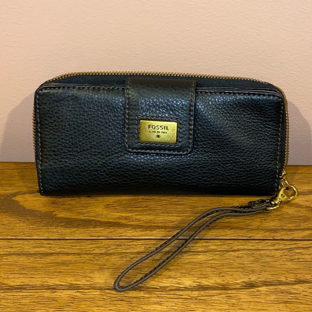 Fossil wallet